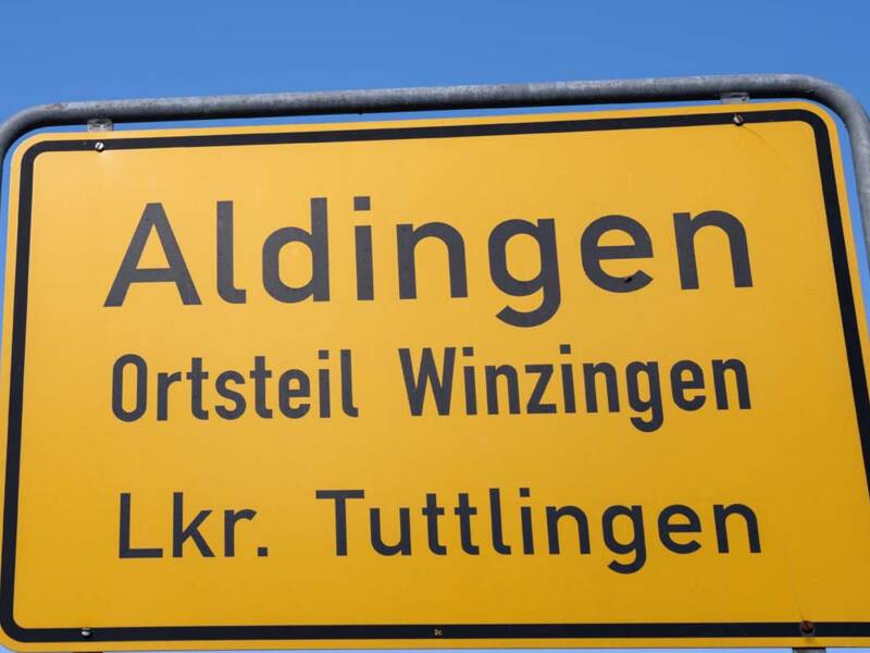 Ortsschild Aldingen, Ortsteil Winzingen, Landkreis Tuttlingen