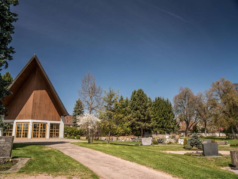 Friedhof Aldingen mit Aussegnungshalle