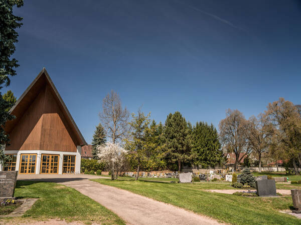 Friedhof Aldingen mit Aussegnungshalle