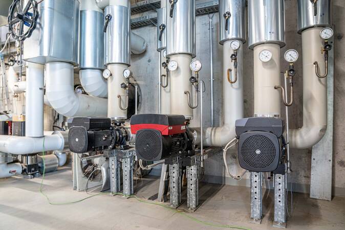 Nahwärmezentrale Netzpumpen